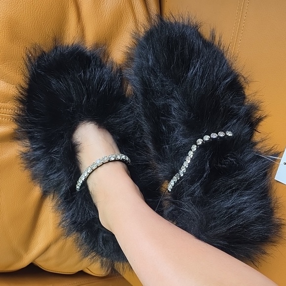 H&M Black Furry Mules with Rhinestone Detail - Picture 3 of 10